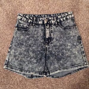 LIV High Waist Shorts